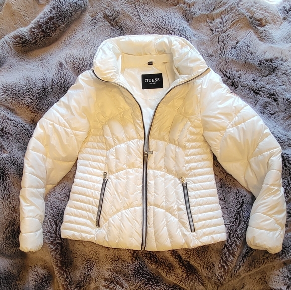 Guess White Down Puffer Jacket Medium - Picture 3 of 8